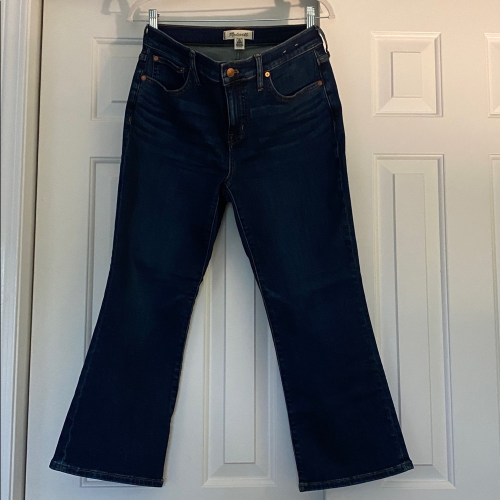 Petite Kick Out Crop Jeans